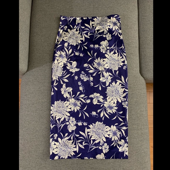 ZARA Floral Pencil Skirt - Picture 1 of 2